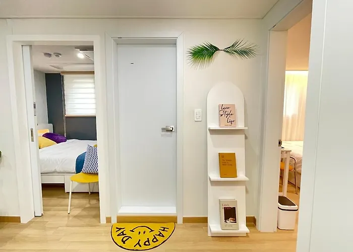 公寓 Heart Of Hongdae, 3-minute Walk To Popular Spots, K-pop Perfect For Friends And Couples Self Check-in, Luggage Storage, Elevator Available 首爾