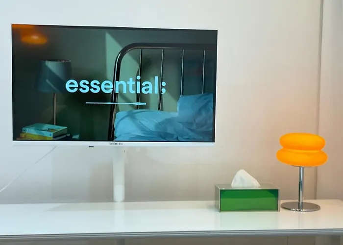 Heart Of Hongdae, 3-minute Walk To Popular Spots, K-pop Perfect For Friends And Couples Self Check-in, Luggage Storage, Elevator Available 公寓 *
